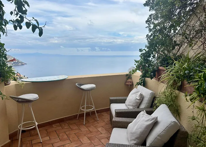 La Casa Del Capitano